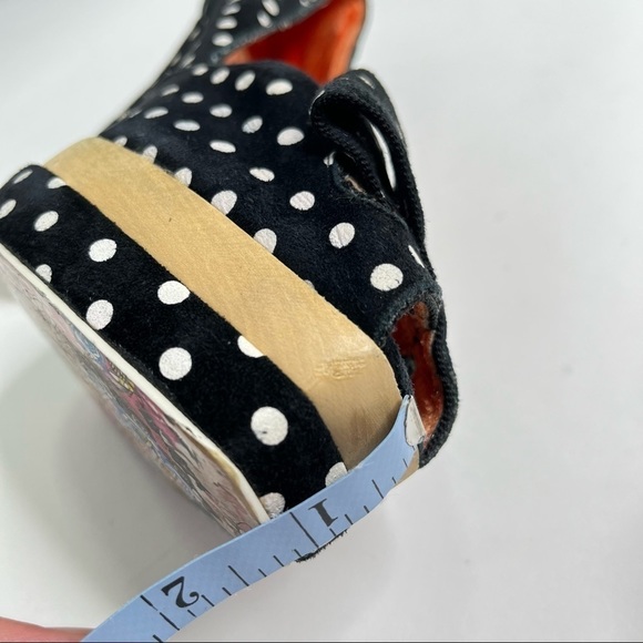 IRREGULAR Choice Black White Velvet Retro Pin-up Polka Dot Peeptoe Platform Heel - Picture 14 of 15
